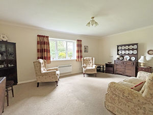 Photo 8- click for photo gallery